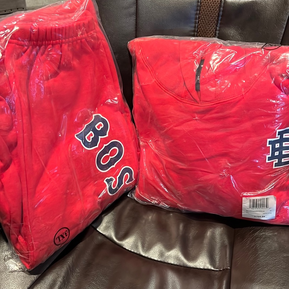 Eric Emanuel Boston Red Sox Sweatsuit with tshirt size 3XL